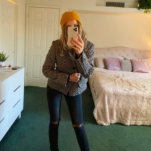 Patterned Coat - Picture 3 of 7